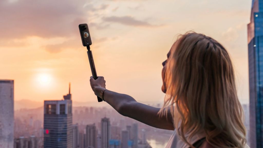 INSTA360 ONE X2: Gira il mondo&nbsp;Gira!